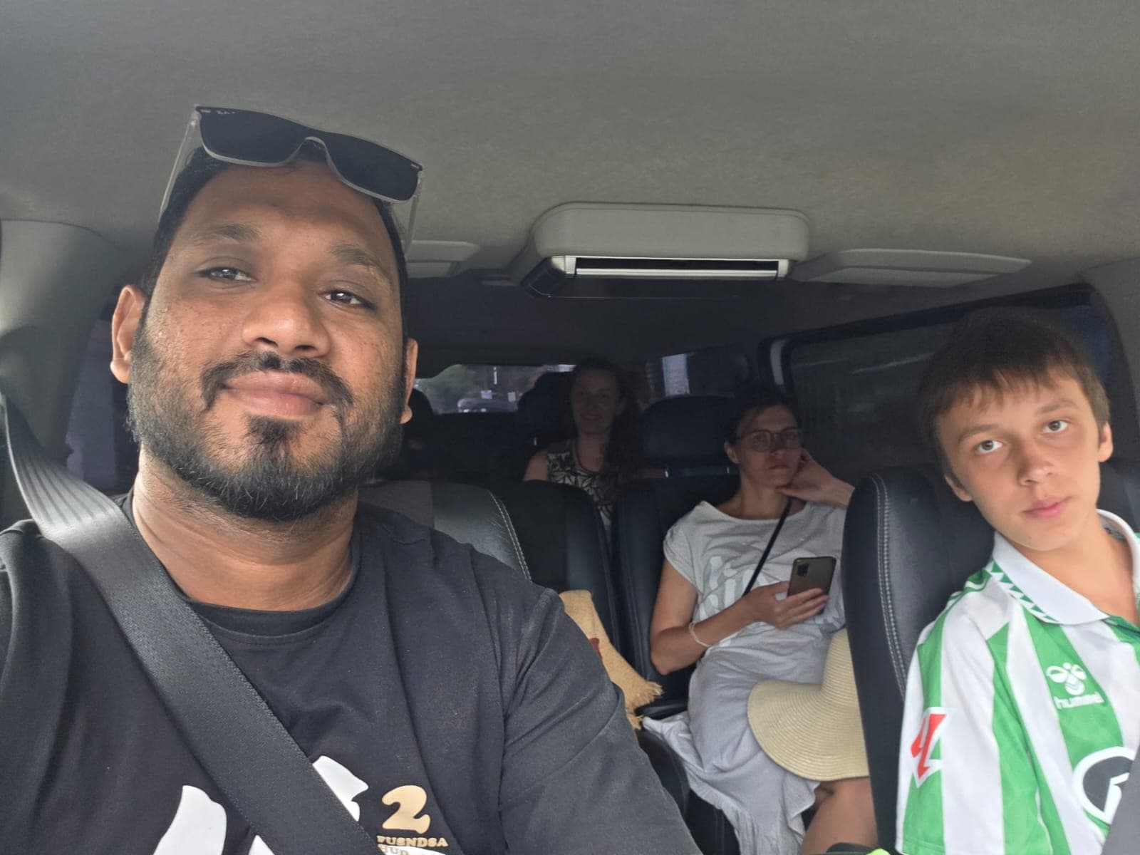 Happy travelers exploring Sri Lanka