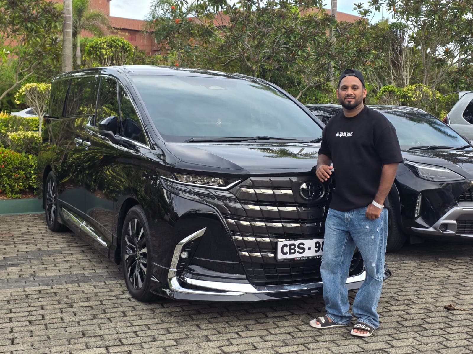 Toyota Alphard - front view