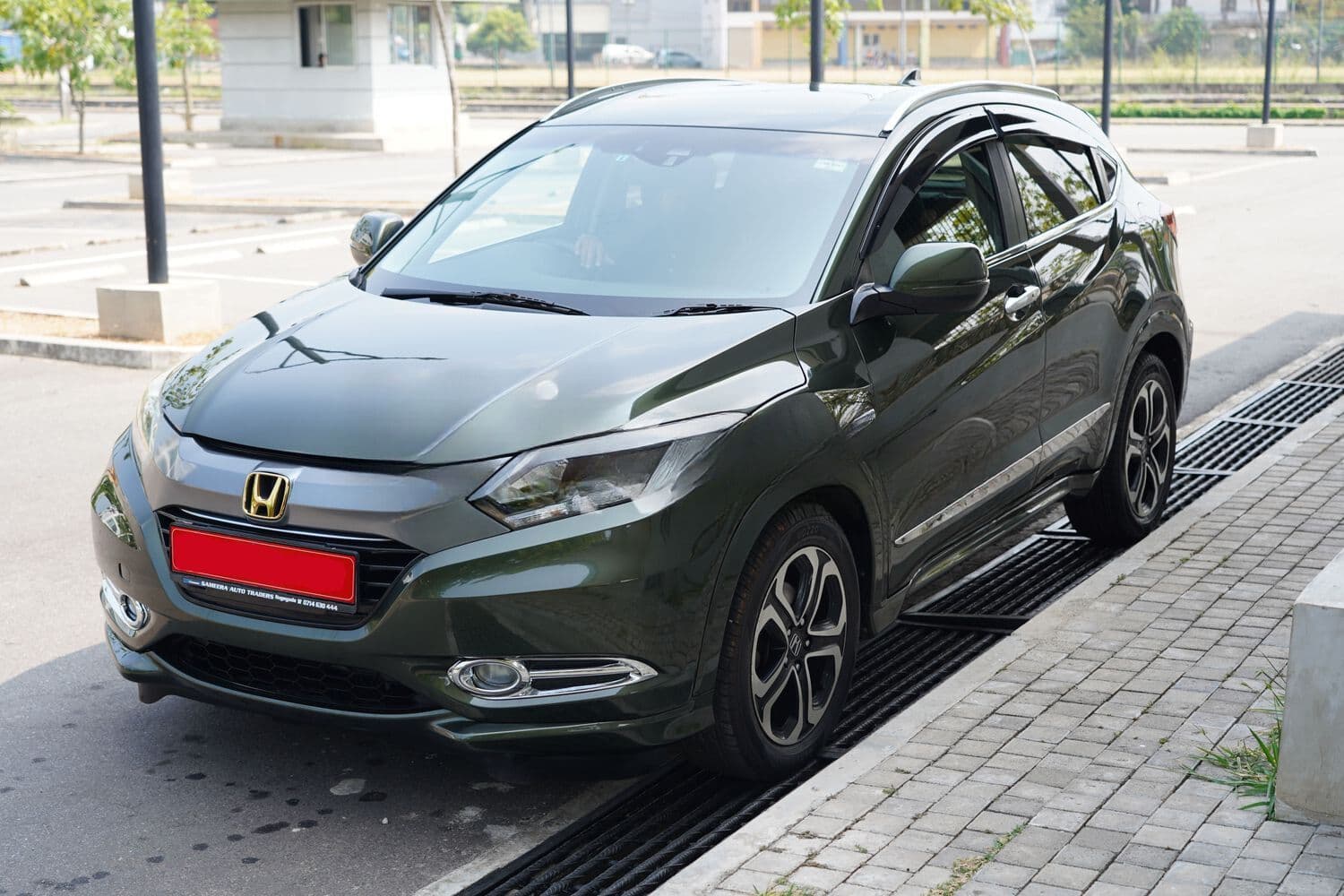 Honda Vezel - front view